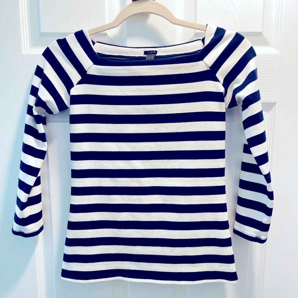 J Crew Striped Top Flattering Neck Line OFFER WELCOME